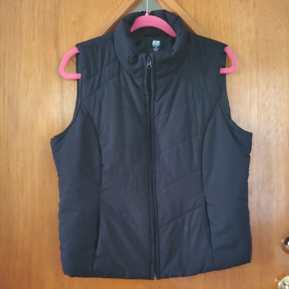 Sjb Active Black Sleeveless Zip Up Puffer Vest